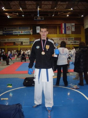 Mirnes